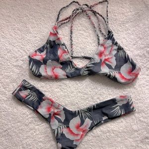 STN FX SWM tropical print bikini size medium